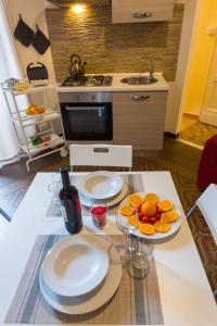Kuchyňa alebo kuchynka v ubytovaní Siciliabedda Catania Holiday House