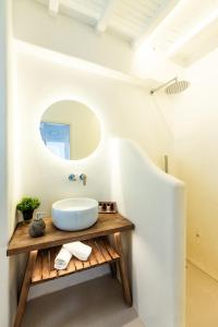 Gallery image of Anastasia's Visage Stylish Accommodation Rooms City Centre Mykonos in Mikonos