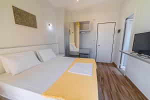 TV a/nebo společenská místnost v ubytování Hotel NEBO