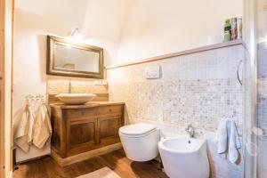 A bathroom at Maso La Marianna