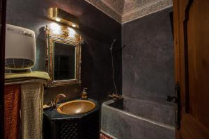 Koupelna v ubytování Riad Naila & suite + 18 fotografií