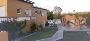 Το κτήριο όπου στεγάζεται  το bed & breakfast