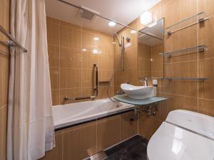 Kamar mandi di APA Hotel Nishifunabashi Ekimae