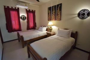 Φωτογραφία από το άλμπουμ του 4 Bedroom Villa 4-30 seconds walk to the beach SDV025-By Samui Dream Villas σε Ban Bang Po