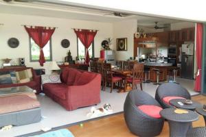 Φωτογραφία από το άλμπουμ του 4 Bedroom Villa 4-30 seconds walk to the beach SDV025-By Samui Dream Villas σε Ban Bang Po