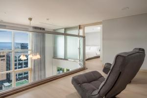 Gallery image of Jeju Central Park Residence in Jeju