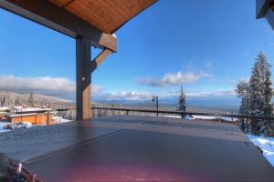 Tischtennis in der Unterkunft Feathertop 480 - Stunning High-End House with Amazing Views oder in der Nähe