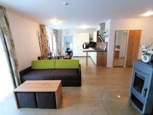 Kuchyň nebo kuchyňský kout v ubytování Hotel Berghof