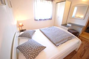 Posteľ alebo postele v izbe v ubytovaní Apartment Karabaic by El-Pi Tours