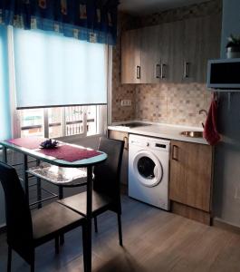 Kuchyň nebo kuchyňský kout v ubytování Estudio Playa del Cura