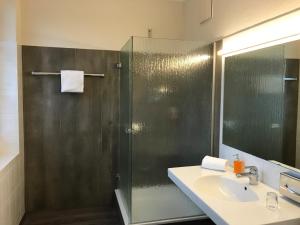 Ein Badezimmer in der Unterkunft Gieschens Hotel
