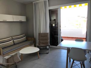 Część wypoczynkowa w obiekcie COSTA DAURADA APARTAMENTS - Stival Park 4