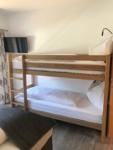 Postel nebo postele na pokoji v ubytování Landhaus Elto