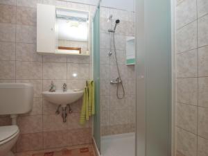 Koupelna v ubytování Apartments Klaudio 1318