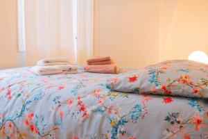 Confort Appartement 110 m² CleanNcosy Toulouse Hypercentre客房内的一张或多张床位