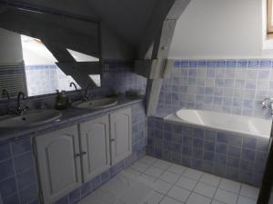 Koupelna v ubytování Cottage Massanet