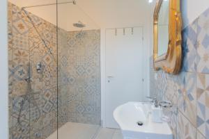 Gallery image of Acqua Chiara Apartment by Rent All Como in Dongo