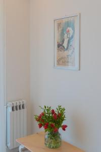 Fotografie z fotogalerie ubytování Acqua Chiara Apartment by Rent All Como v destinaci Dongo