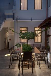Patio alebo iná vonkajšia časť ubytovania Twin Circle Athens