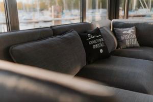 Fotografia z galérie ubytovania Schwimmendes Ferienhaus "Trinity" Ihr Seahome auf der Ostsee v destinácii Peenemünde + 18 fotografií