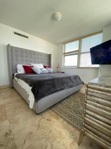 Comfortable roon in the Brickell area