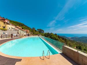 Foto dalla galleria di Albatros - swimming pool with sea view and terrace a Magliolo Altre 6 foto
