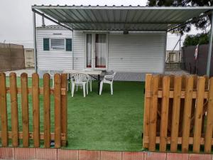 Ogród w obiekcie Residencial Robles