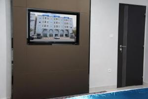 Bazén v ubytování Valencia Hôtel & Appartements nebo v jeho okolí