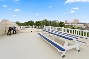 Rõdu või terrass majutusasutuses ❤️ The Top End Townhomes with Stunning Views On One-Of-A-Kind Rooftop Deck! WOW!