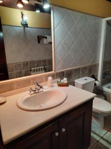 A bathroom at Casa Viduedo