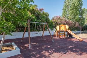 Parquinho infantil em Hotel Esperia