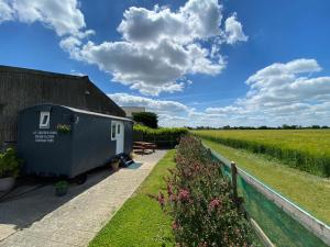 Gallery image of Shepherd's Hut at Puttocks Farm in Great Dunmow