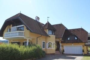 The building in which Az apartmant is located