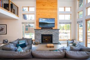 Imagine din galeria proprietății NEW 4BD Residence in the Signature Home Collection at Old Greenwood! în Truckee