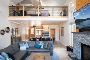 Imagine din galeria proprietății NEW 4BD Residence in the Signature Home Collection at Old Greenwood! în Truckee