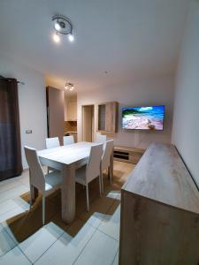 A television and/or entertainment centre at AM apartment