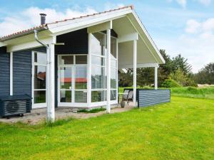 Gallery image of Three-Bedroom Holiday home in Ulfborg 16 in Fjand Gårde