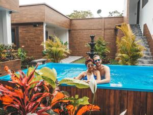 Bazén v ubytování Toucan Platinum Suites Aparthotel nebo v jeho okolí