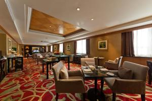 Area tempat duduk di Clarion Hotel Tianjin