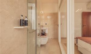 Ένα μπάνιο στο Ceuta Terrace Suites +44 φωτογραφίες