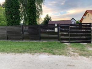 Fotografie z fotogalerie ubytování Balatonmáriafürdő nyaraló v destinaci Balatonmáriafürdő