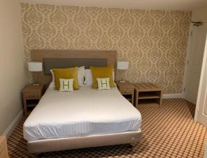 Haley's Hotel