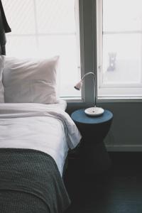 Postel nebo postele na pokoji v ubytování Skärgårdshotellet Hönö