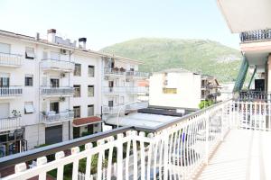 Nespecifikovaný výhled na hory nebo výhled na hory při pohledu z apartmánu
