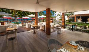 En restaurant eller et spisested på S Hotel Montego Bay - Luxury Boutique All-Inclusive Hotel