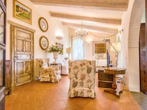 A seating area at Holiday Home Villa Rosa by Interhome