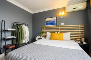 A bed or beds in a room at Sayeban Hotel Istanbul