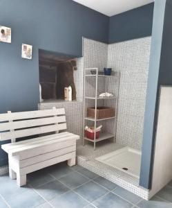 Ein Badezimmer in der Unterkunft Casa de Santa Irene.
