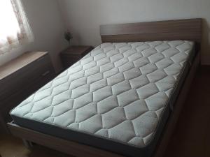 Postel nebo postele na pokoji v ubytování Zara's love
