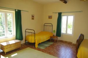 Gallery image of Chambres d'Hotes La Grange au Negre in Alba La Romaine